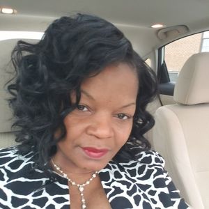 Meet your Posher, Latasha